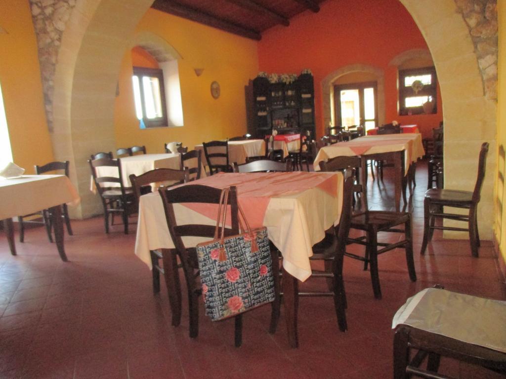 Villa Le Mangiatoie Del Re Giordano Avola Exterior foto